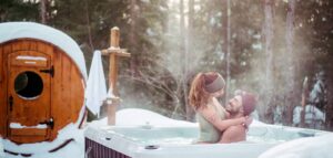 Private heated hot tub at Chalet Silver Fox | Luxury chalets in Laurentains | Chalets Zenya