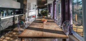 Salle à manger au Chalet DesignPur | Chalets de luxe à louer dans Lanaudière | Chalets Zenya