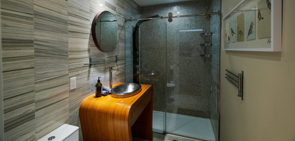 Salle de bain au Chalet DesignPur | Chalets de luxe à louer dans Lanaudière | Chalets Zenya