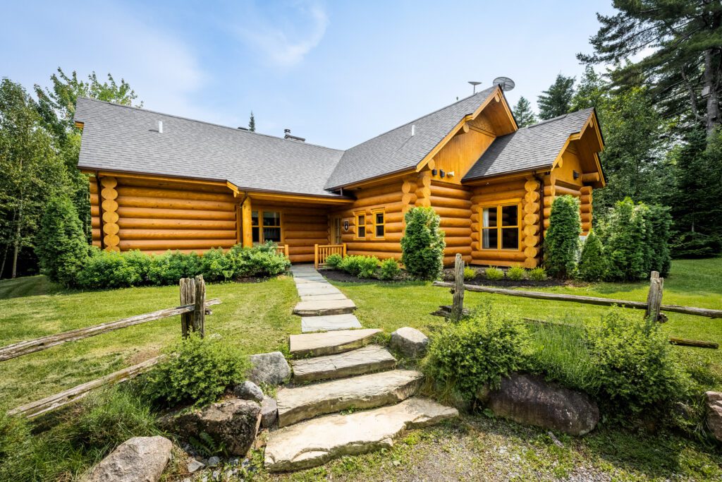 Chalet White Rabbit